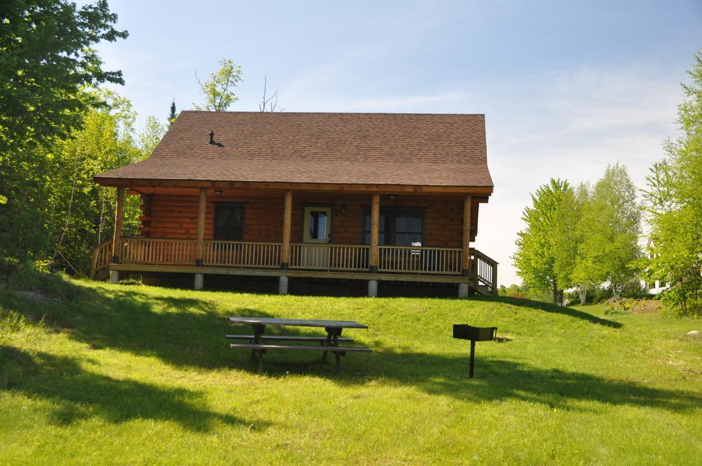 Muddy Moose Hotel Morrisville Kültér fotó